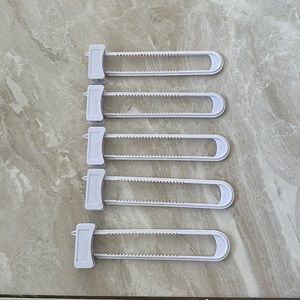 6 piece Safety 1st childproof cabinet locks